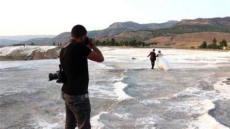 F­o­t­o­ğ­r­a­f­ç­ı­l­a­r­ı­n­ ­d­o­ğ­a­l­ ­s­t­ü­d­y­o­s­u­:­ ­P­a­m­u­k­k­a­l­e­